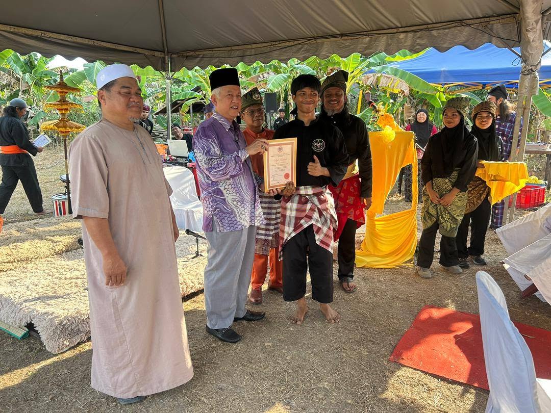 Yang Teramat Mulia Dato’ Johan Pahlawan Lela Perkasa Sitiawan Dato’ Haji Muhammad bin Haji Abdullah